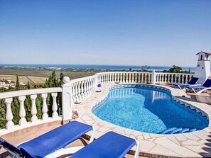 Villa, 4 Schlafzimmer, Terrasse | Pool