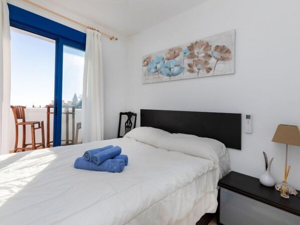 Room - Global Los Balcones - By Global Rental Holidays 7127 (Peniscola)