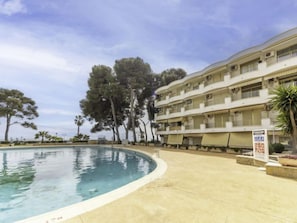 Pool - Global International 7241 (Cambrils)