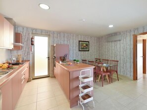 วิลล่า, 4 ห้องนอน | ร้านอาหาร