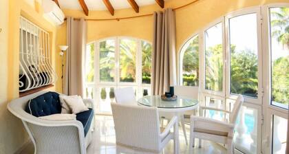 Global Lucien Marie - By Global Rental Holidays 7244