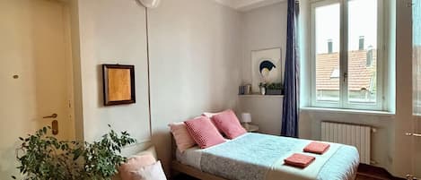 1 bedroom, iron/ironing board, free WiFi, bed sheets