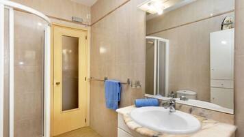Villa, 6 Bedrooms, Terrace | Bathroom