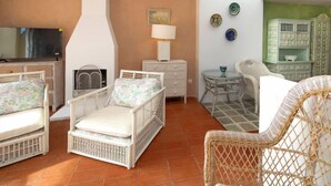 House, 5 Bedrooms, Terrace | Living area - Global Castillos - By Global Rental Holidays 6964 (Calpe)