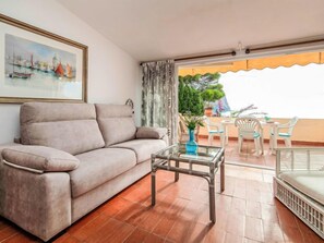 Casa, 5 habitaciones, Terraza | Área de sala de estar