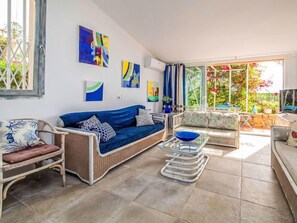 Casa, 5 habitaciones, Terraza | Área de sala de estar