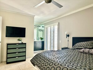 4 bedrooms, desk, iron/ironing board, WiFi