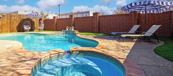 Sunshine Villa: Close to DFW Airport