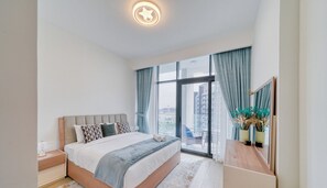 Cofres nos quartos, ferros/tábuas de passar roupa, Wi-Fi de cortesia