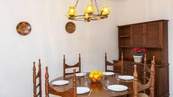 Casa, 4 habitaciones, terraza | Restauración