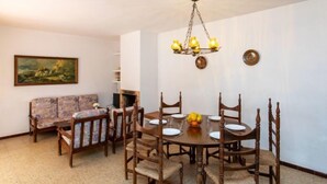 Ferienhaus, 4 Schlafzimmer, Terrasse | Speisen