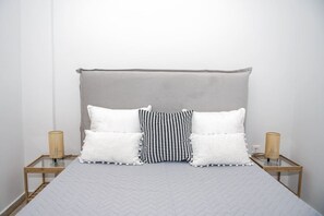 3 chambres, fer et planche à repasser, accès au Wi-Fi (inclus)