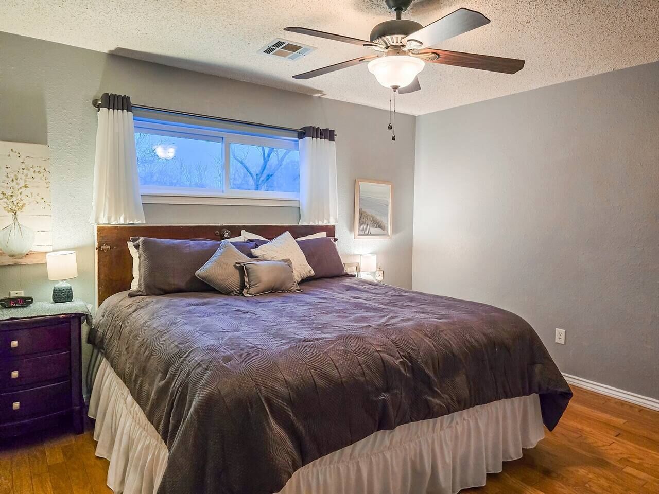3 Schlafzimmer, Schreibtisch, Bügeleisen/Bügelbrett, kostenloses WLAN