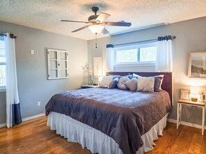 3 chambres, bureau, fer et planche à repasser, Wi-Fi gratuit