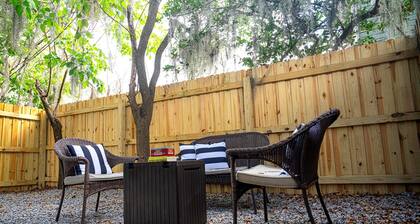 Cozy 1-bedroom with a beautiful backyard in awesome Orlando