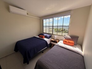 3 bedrooms, travel crib, WiFi, bed sheets