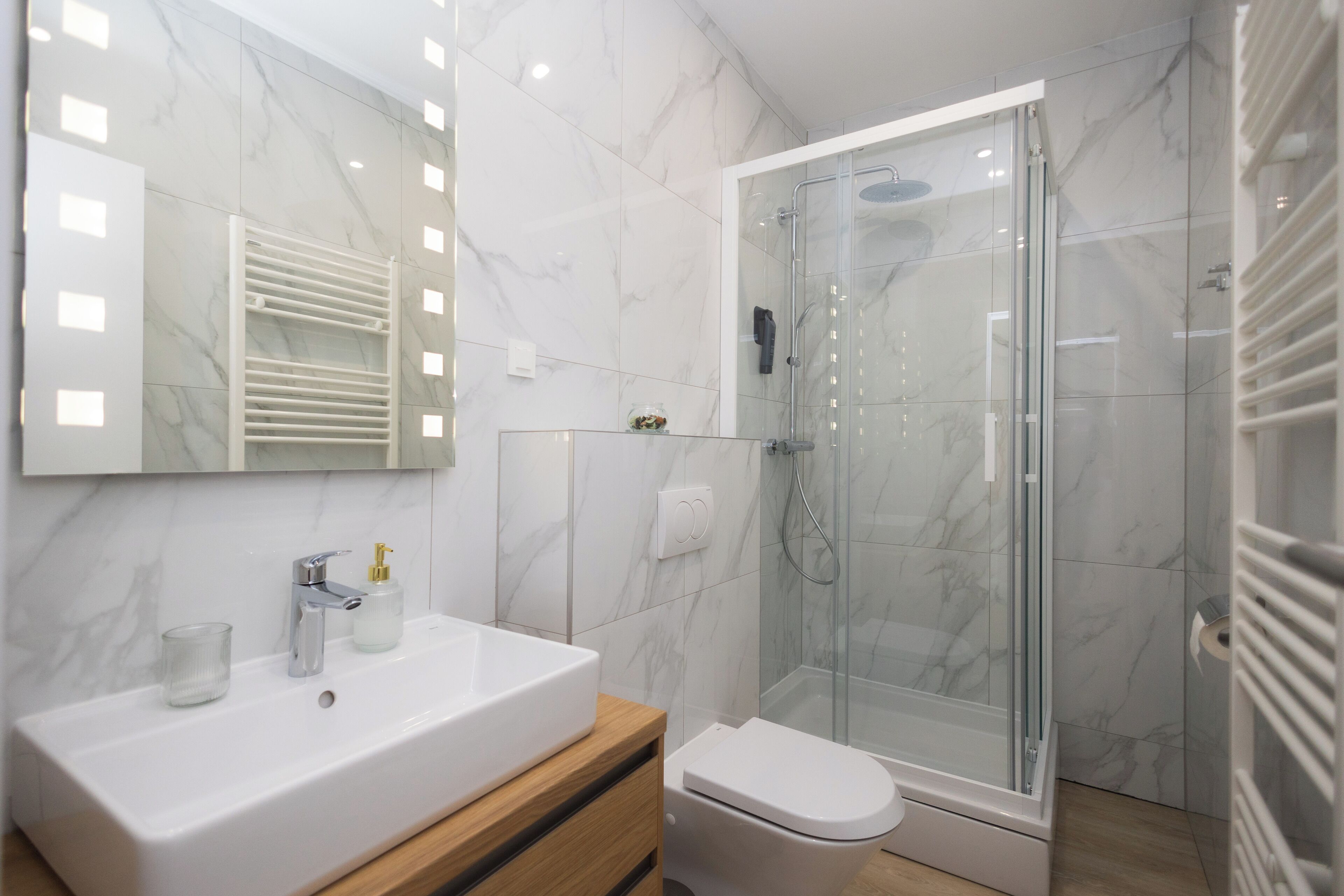 Deluxe Studio | Bathroom