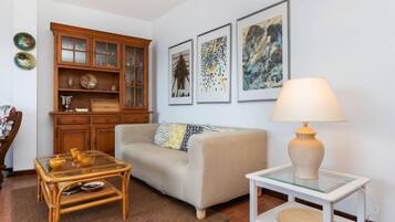 Casa, 4 habitaciones | Zona de estar