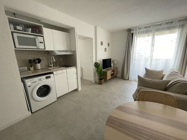 Interior - Seignosse Ocean, nice apartment, close to the beach and shops, ideal for couples or families (SEIGNOSSE)