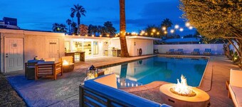 Iconic Luxe Entertainment Villa: Heated Pool Sauna