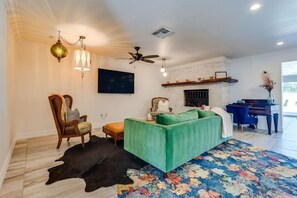 TV connectée, cheminée