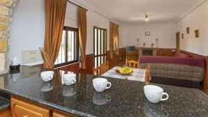 Maison, 4 chambres, terrasse | Intérieur