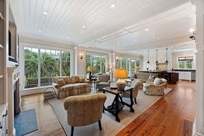 Smart TV, ping pong, offices - New 4BR listing on FLYWAY! Pond View! Across from beach path! (Kiawah Island)