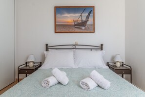 2 bedrooms, iron/ironing board, free WiFi, bed sheets - Holiday Home 'Archontiko Keli' with Mountain View, Wi-Fi and Air Conditioning (Katakilos)