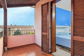 2 Schlafzimmer, Bügeleisen/Bügelbrett, Bettwäsche