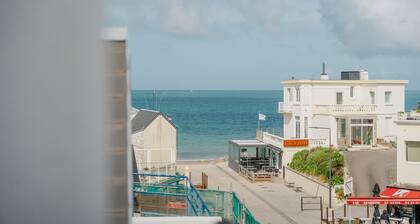 Apartment 'Le Saint Martin' with Sea View, Balcony and Wi-Fi