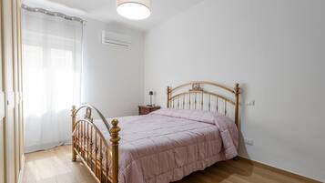 3 habitaciones, tabla de planchar con plancha y wifi gratis