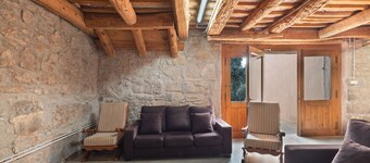 Farmhouse 'Vilanova' with Mountain View, Private Pool and Wi-Fi
