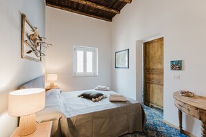 2 bedrooms, iron/ironing board, free WiFi, bed sheets - Holiday Home 'Casa Mauro E Robi Attico Faraglioni' with Private Terrace, Wi-Fi and Air Conditioning (Castellammare del Golfo)