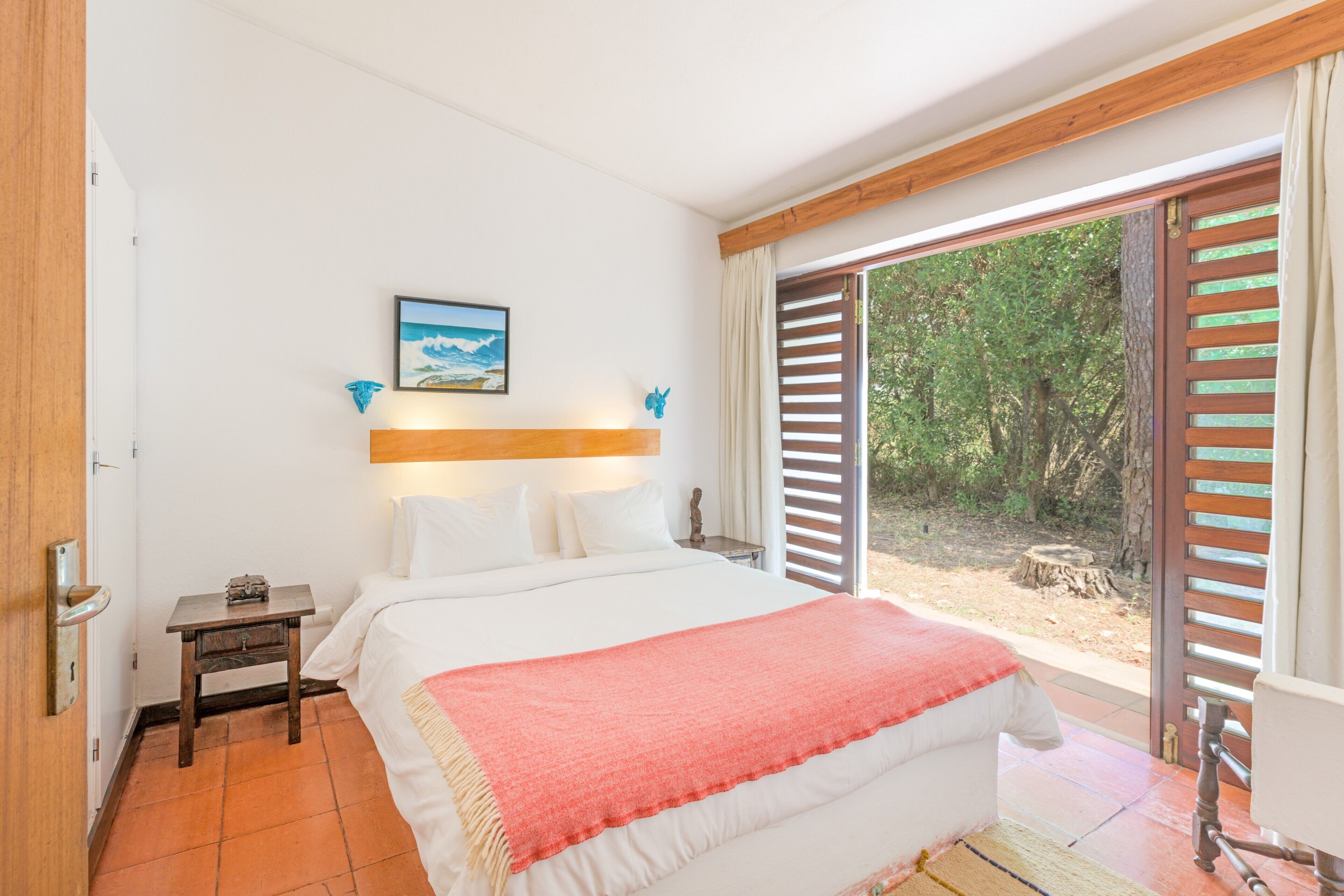 3 habitaciones, tabla de planchar con plancha y wifi gratis 
