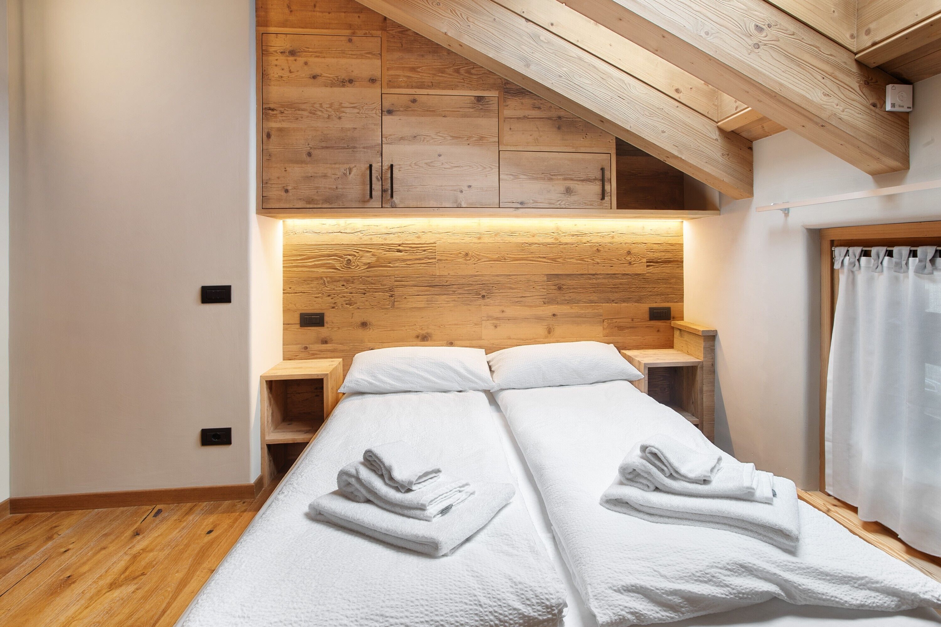 2 quartos, Wi-Fi de cortesia, roupa de cama