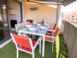 Outdoor dining - Global Jacaranda - By Global Rental Holidays 7449 (Denia)