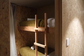 4 chambres, fer et planche Ă repasser, Wi-Fi, draps fournis