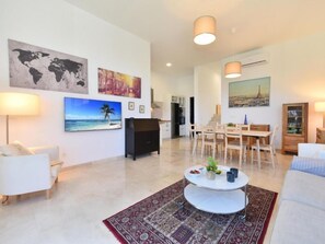 Villa, 4 Bedrooms, Terrace | Living room - Global Green 8 - By Global Rental Holidays 7452 (San Bartolomé de Tirajana)