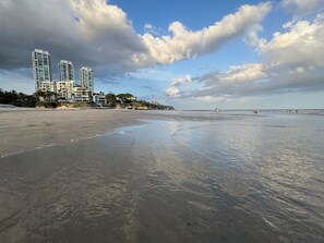 Liegestühle, Strandtücher