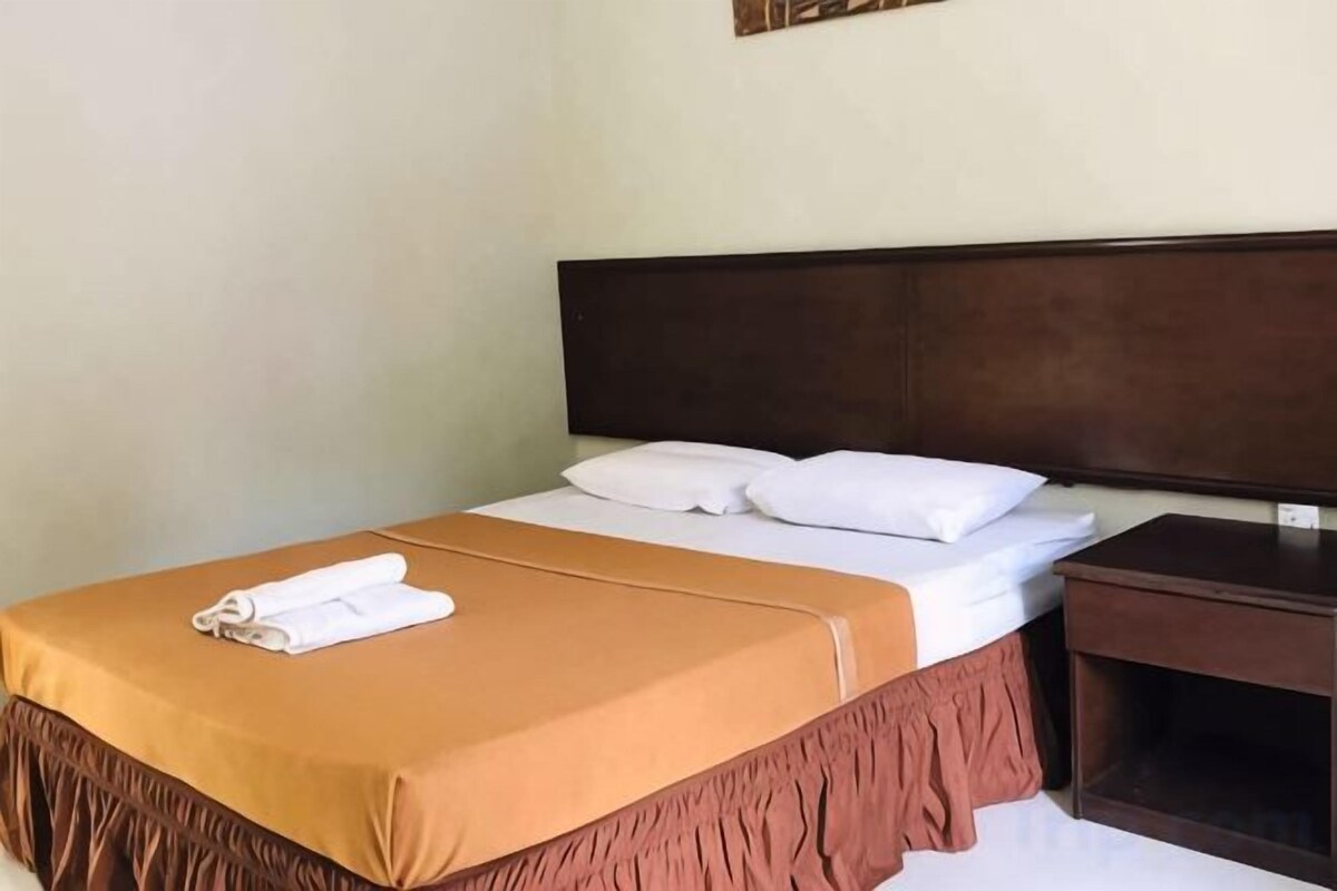 Iron/ironing board (on request), free WiFi, bed sheets