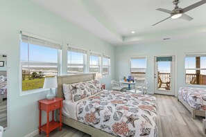 15 bedrooms, desk, free WiFi, bed sheets