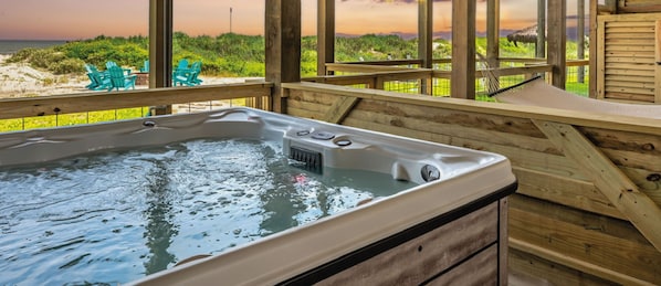 Bain à remous extérieur