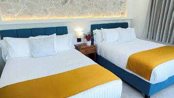 Chambre Standard, 2 grands lits, vue ville | Literie de qualité supérieure, couette en duvet d'oie