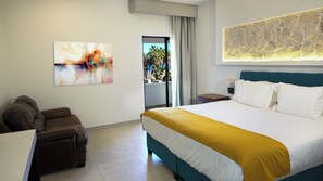 Standard Room, Balcony, Sea View | Premium bedding, down comforters, memory foam beds, laptop workspace - Hotel Loreto Palmar (Loreto)