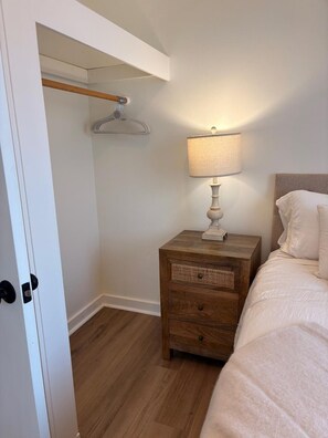 Unclassified image, 3 of 15, button