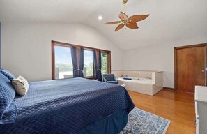 6 室のベッドルーム、アイロン / アイロン台、WiFi (無料)、ベッドシーツ