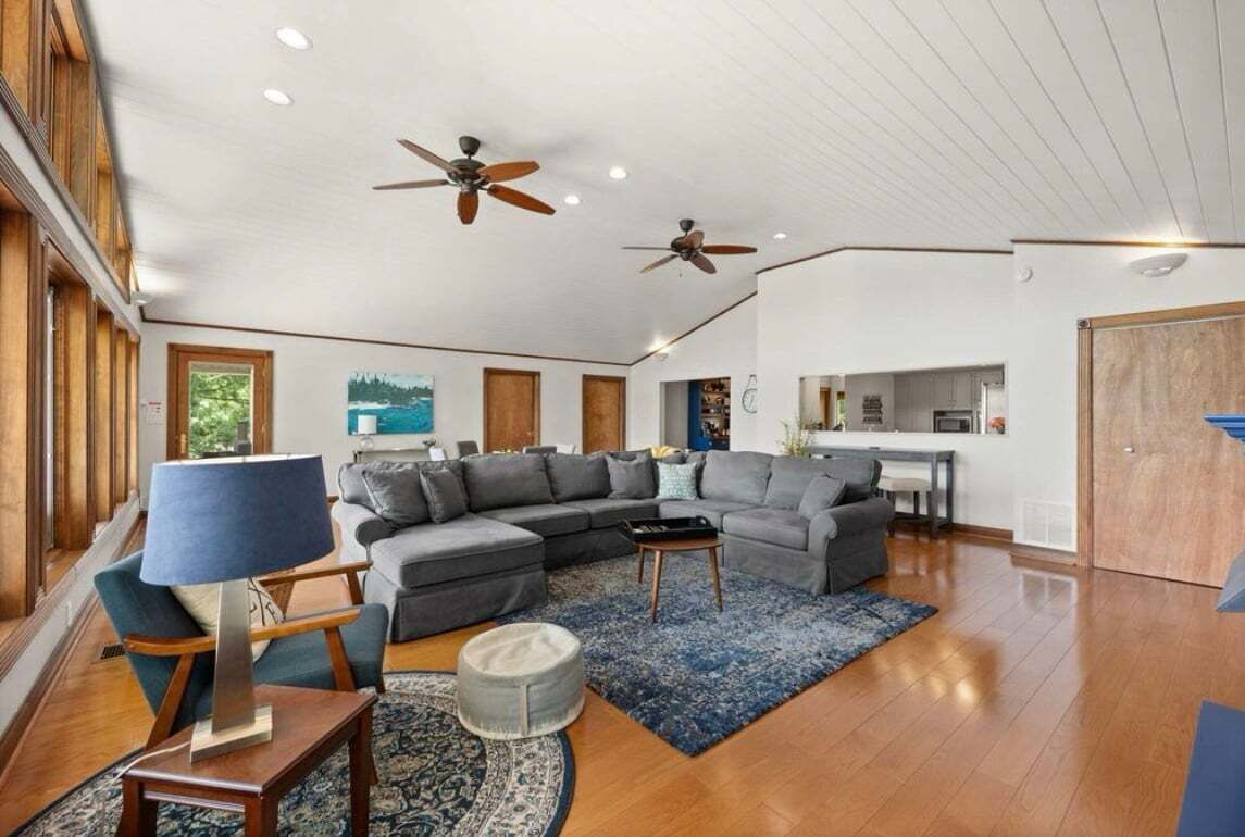 TV, fireplace, video games, table football