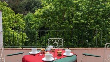 ุชูุงูู ุงูุทุนุงู
ุจุงูุฎุงุฑุฌ