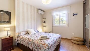 Nhà, 4 phòng ngủ, hiên | 4 phòng ngủ