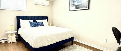 2 dormitoris, escriptori, wifi i roba de llit